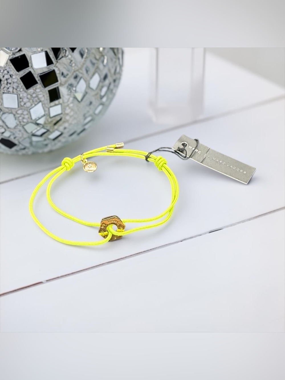 💚MARC BY MARC JACOBS💚Toucan Green Double Cord Bracelet w/Round Logo Gold Charm